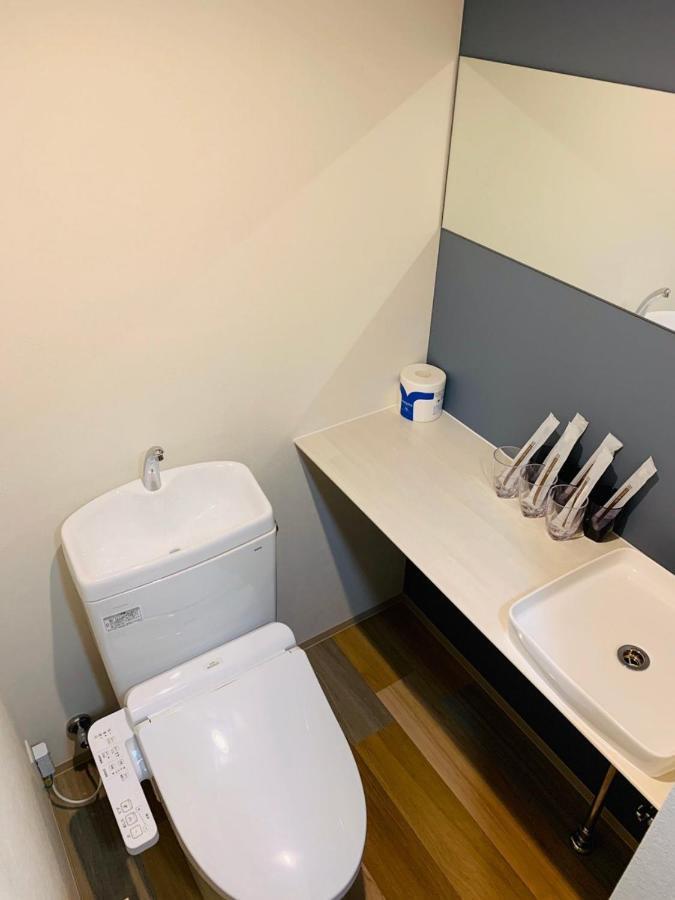 Wellstay Honmachi Osaka Bagian luar foto
